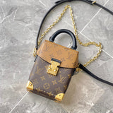  Everyday crossbody bag front view 7