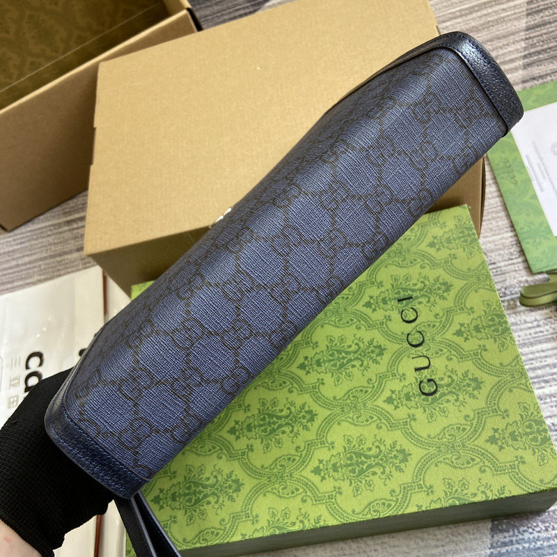 Close-up detail of classic modern women's handbag – women's luxury handbag