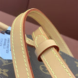  everyday bag interior and compartment view 9