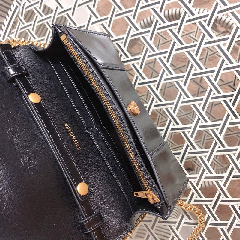 Front view of statement classic women's handbag – women's luxury handbag