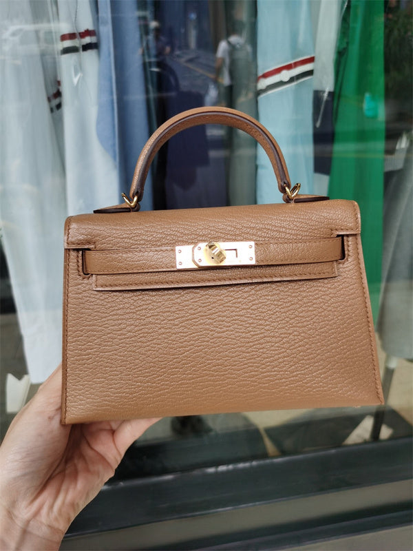  Structured structured bag front view