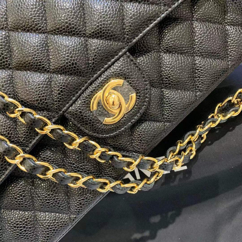 Zivas Charm Sleek Silhouette Luxury Handbag (Designer-Inspired Craftsmanship) – Close-Up Detail