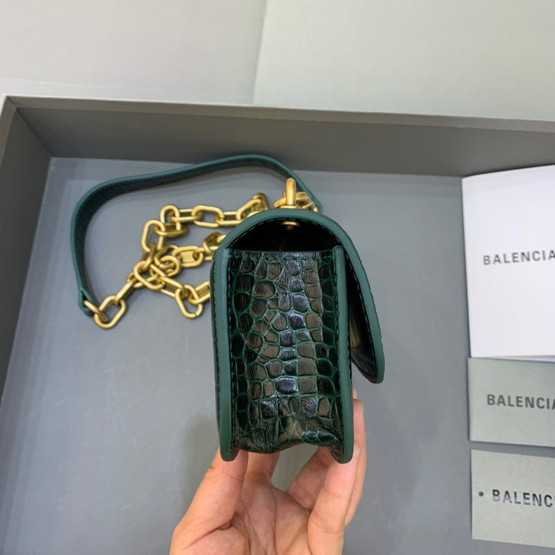 Effortless Faux Leather Handbag - Sleek Minimalist Lines | Women's Designer-Inspired Purse #428 - back view (image 4) of designer-inspired handbag