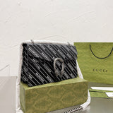 Ziva's Charm handbag – detail view (one versatile size)