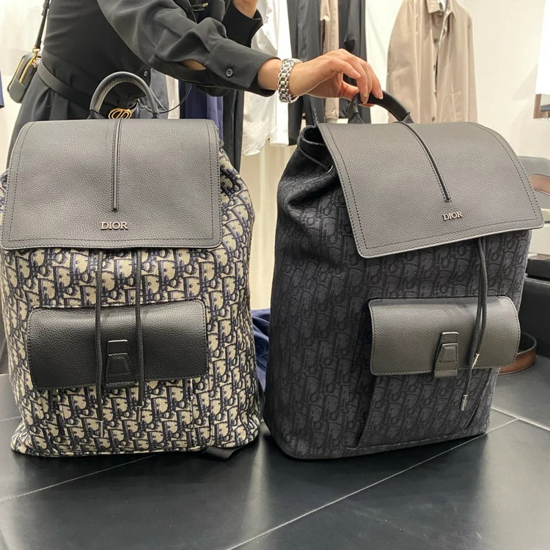 Styled lifestyle shot of premium everyday-luxe women's handbag – women's luxury accessory