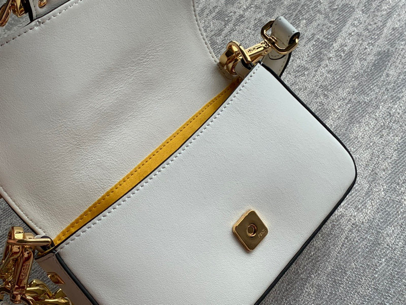 Ziva's Charm handbag – carry view (20cm*13cm*5cm)