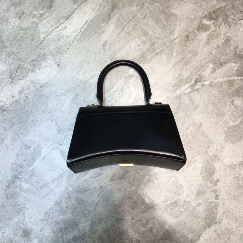 Sleek Vegan Leather Handbag - Signature Hardware Accents | Women's Fashion Handbag #860 - close-up detail shot (image 3) of designer-inspired handbag