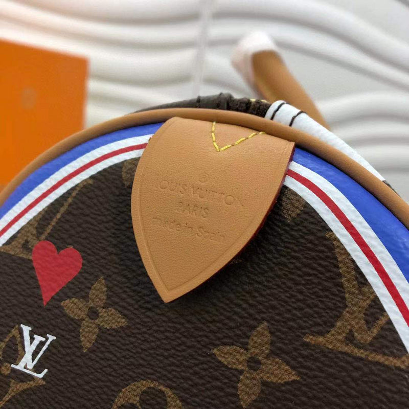 Handle and strap detail of signature polished women's handbag – women's luxury accessory