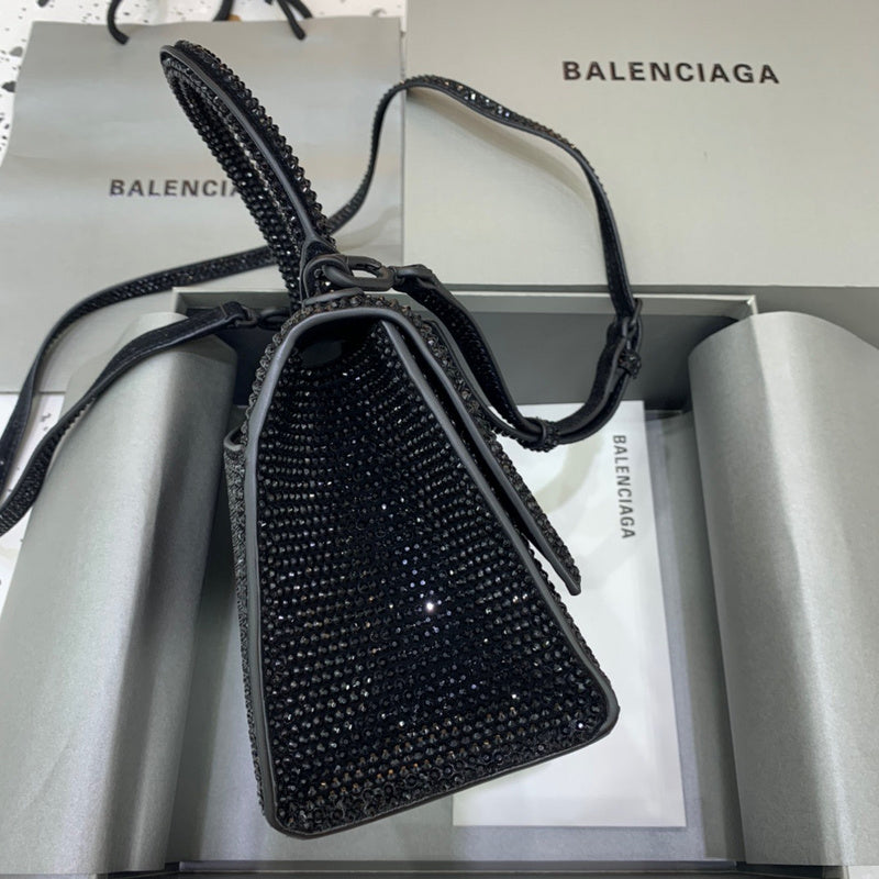 Elegant Premium PU Leather Handbag - Statement Silhouette | Women's Fashion Handbag #540 - back view (image 4) of designer-inspired handbag