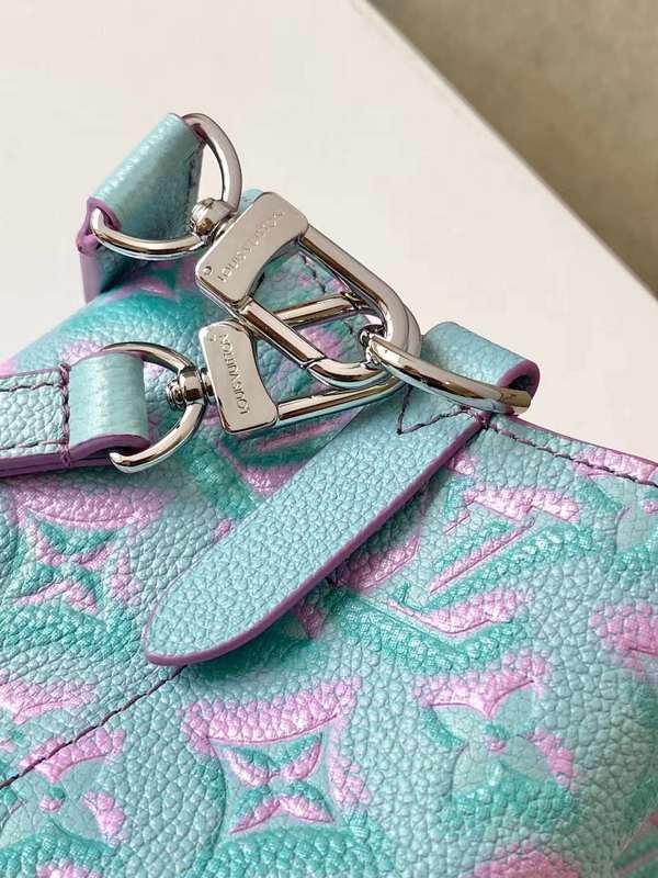 Handle and strap detail of statement chic women's handbag – women's designer-style accessory