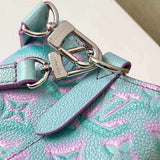 Handle and strap detail of statement chic women's handbag – women's designer-style accessory
