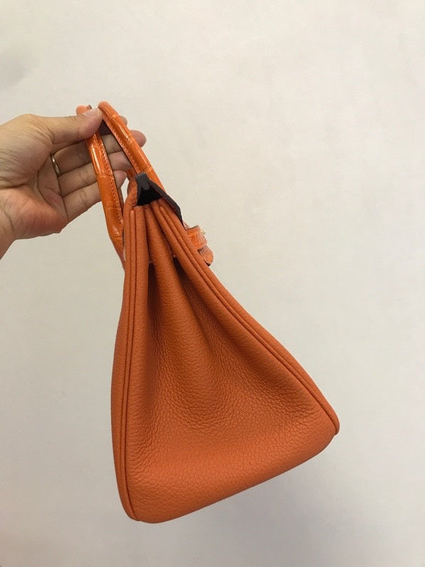  structured bag interior and compartment view 75
