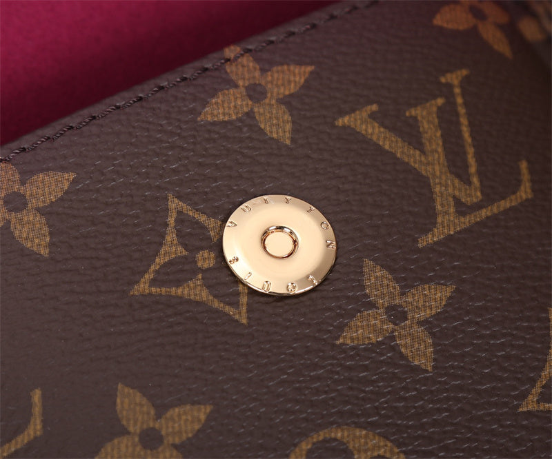  structured tote bag detail view showing craftsmanship 8