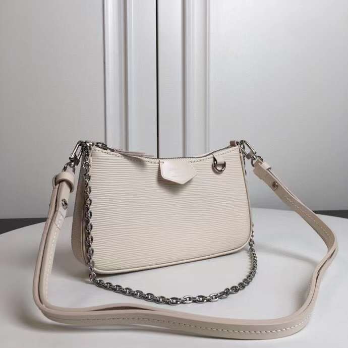 Side profile of chic classic women's handbag – women's luxury accessory