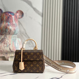  chic everyday bag styled with outfit 12