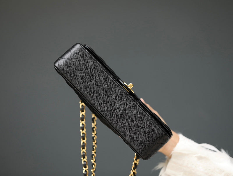  women's handbag, versatile design, view 2