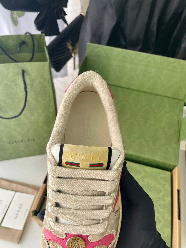 Gucci all-black luxury sneakers view 8 retro runner design