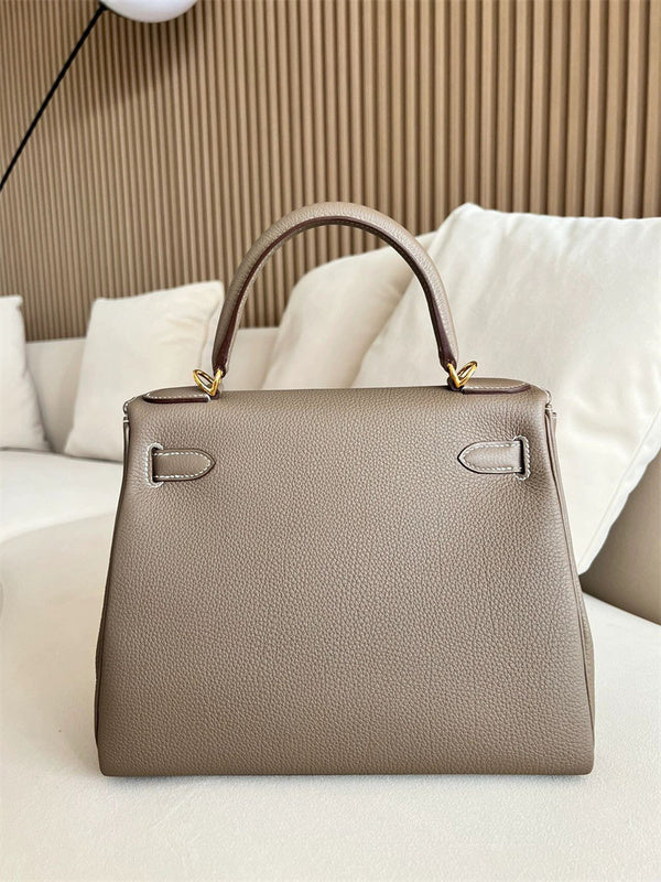  Classic handbag front view 13