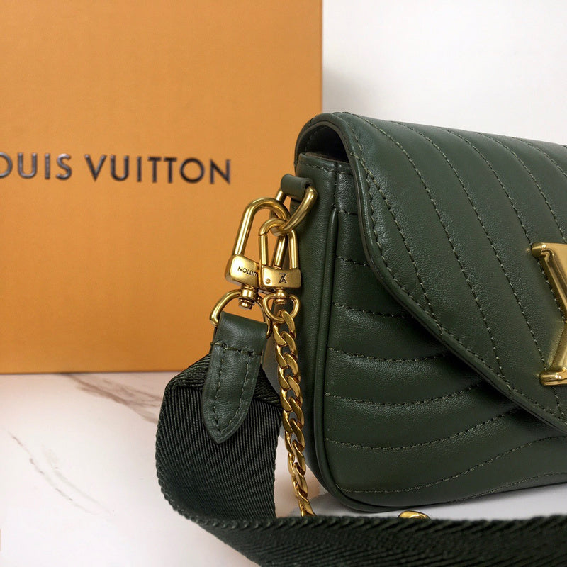 Interior view of refined structured women's handbag – women's premium purse