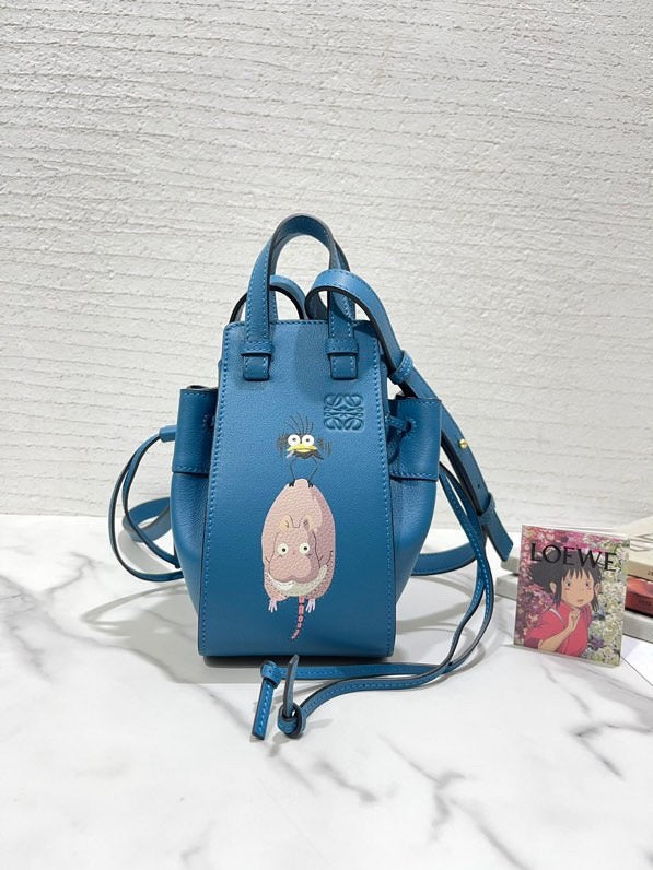 Ziva's Charm handbag – side angle view (16cm*19.5cm*10cm)