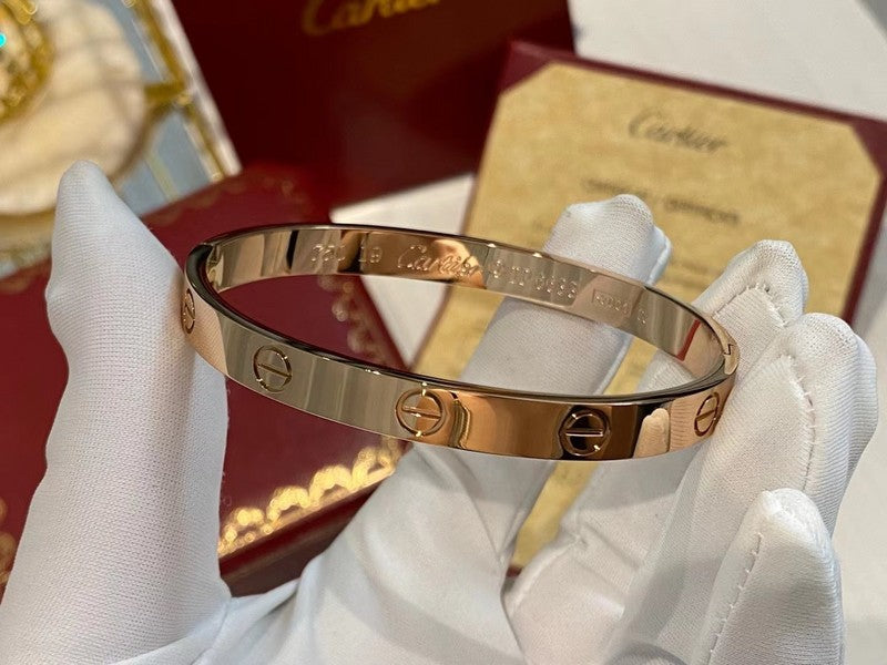 Front view of Cartier unisex jewelry piece