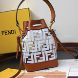 Ziva's Charm handbag – detail view (12cm*18cm*10cm)
