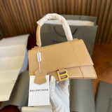 Ziva's Charm handbag – back view (one versatile size)