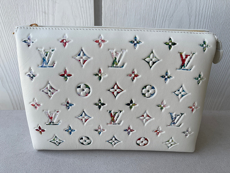 Top view of structured premium women's handbag – women's designer-style accessory