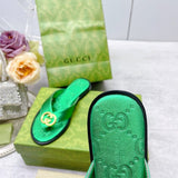 Gucci two-tone luxury sneakers view 4 minimalist modern build