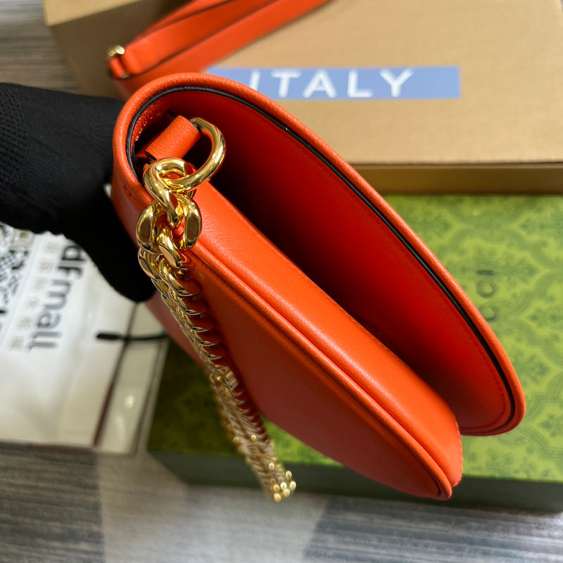 Side profile of modern everyday-luxe women's handbag – women's premium purse