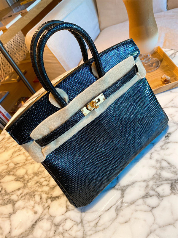  refined shoulder bag detail view showing craftsmanship 14
