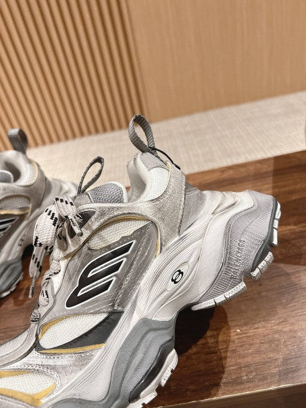 Balenciaga shoes Style 042 - packaging and accessories