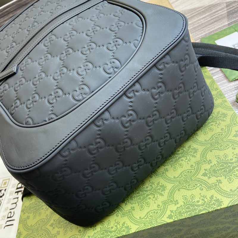 Handle and strap detail of polished signature women's handbag – women's everyday handbag
