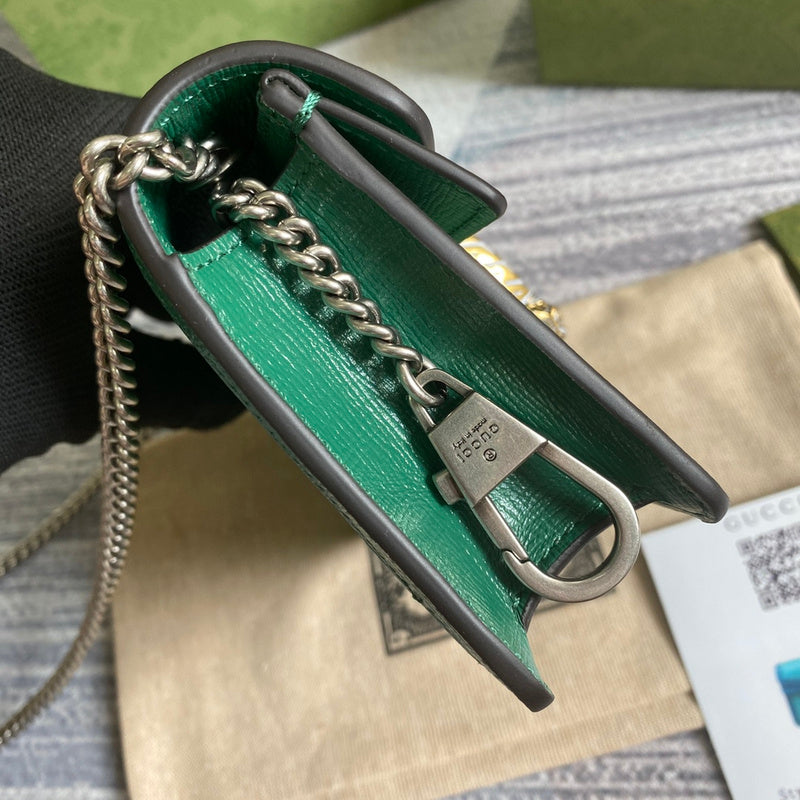 Interior view of classic sleek women's handbag – women's statement bag