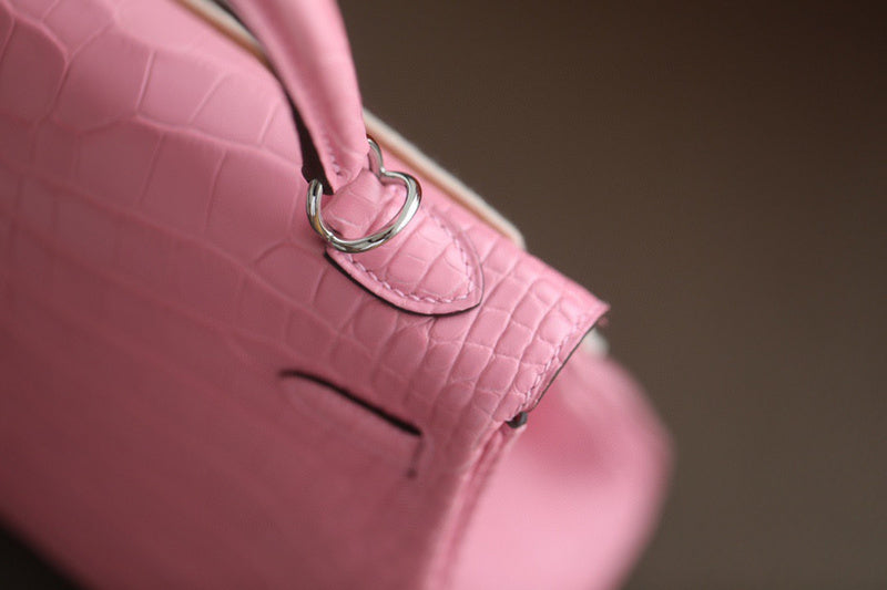 Polished bag women's premium everyday handbag