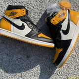 Nike Men's & Women's Luxury Fashion Trainers — Style 222 interior view
