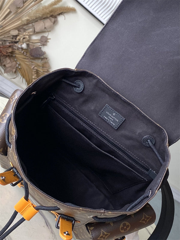  statement handbag styled with outfit 18