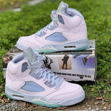 Nike Men's & Women's Luxury Lifestyle Trainers — Style 243 hardware detail