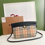 Ziva's Charm handbag – front view (one versatile size)