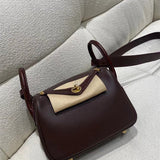  Effortless satchel front view