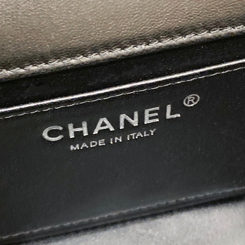  women's handbag, compact design, view 3