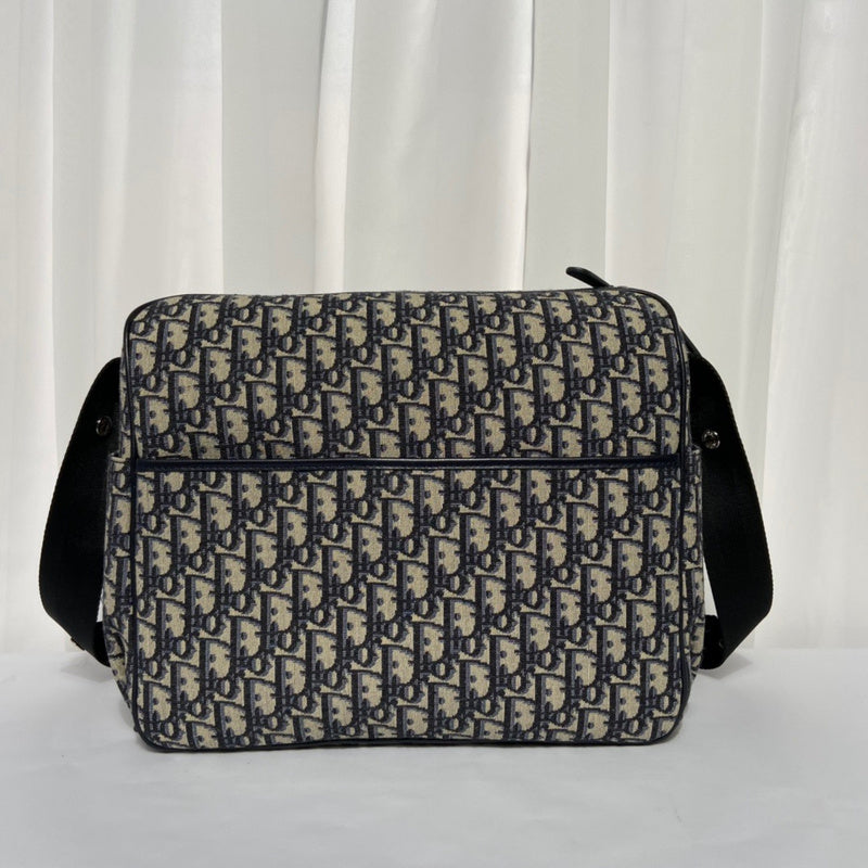 Front view of premium elevated women's handbag – women's premium purse