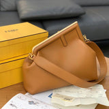 Ziva's Charm handbag – detail view (Standard Size)