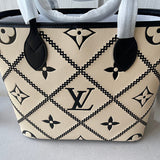 Close-up detail of structured modern women's handbag – women's premium purse