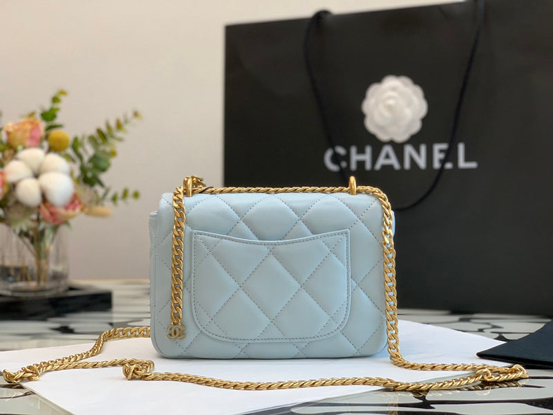  women's handbag, mid design, view 2