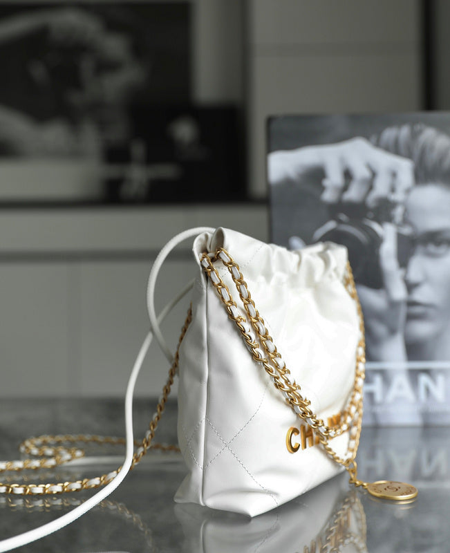  women's handbag, versatile design, view 5