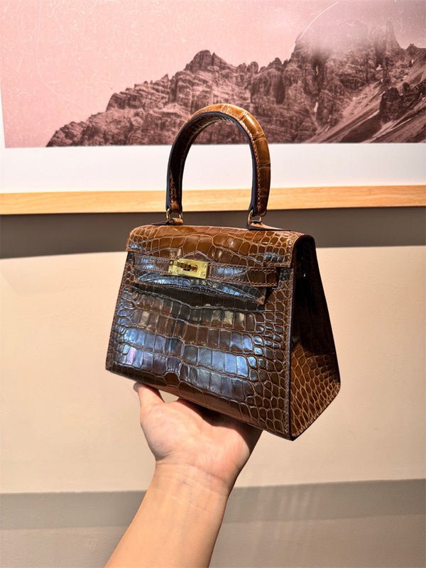 Side view of balanced structured handbag