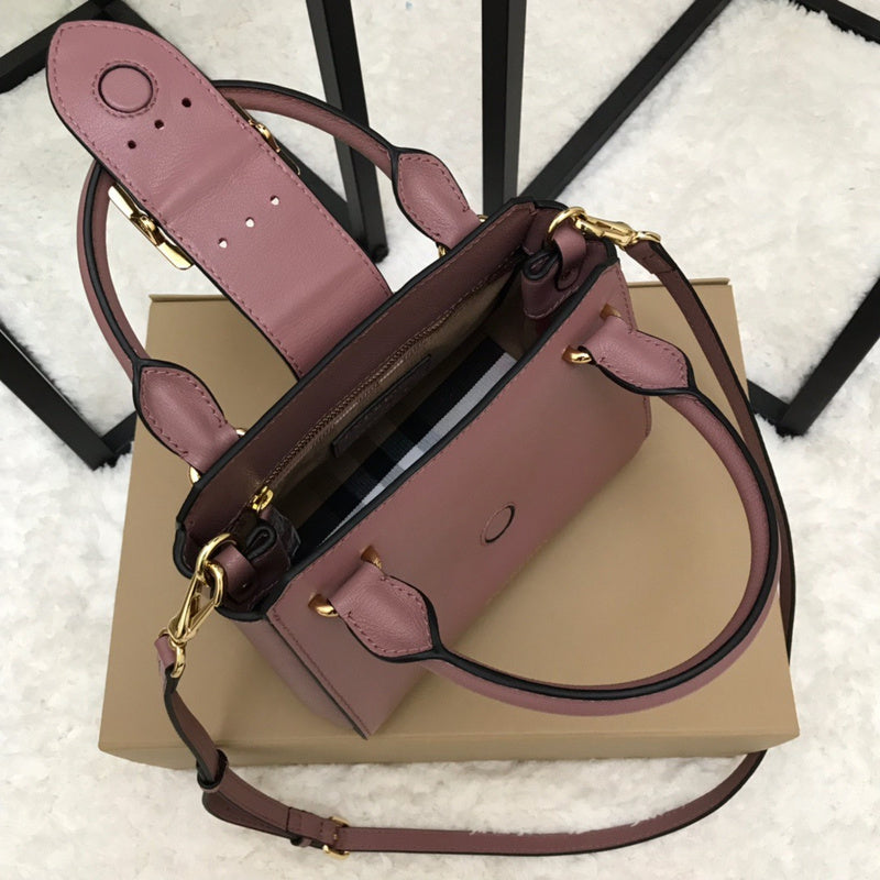 Ziva's Charm handbag – product shot (one versatile size)