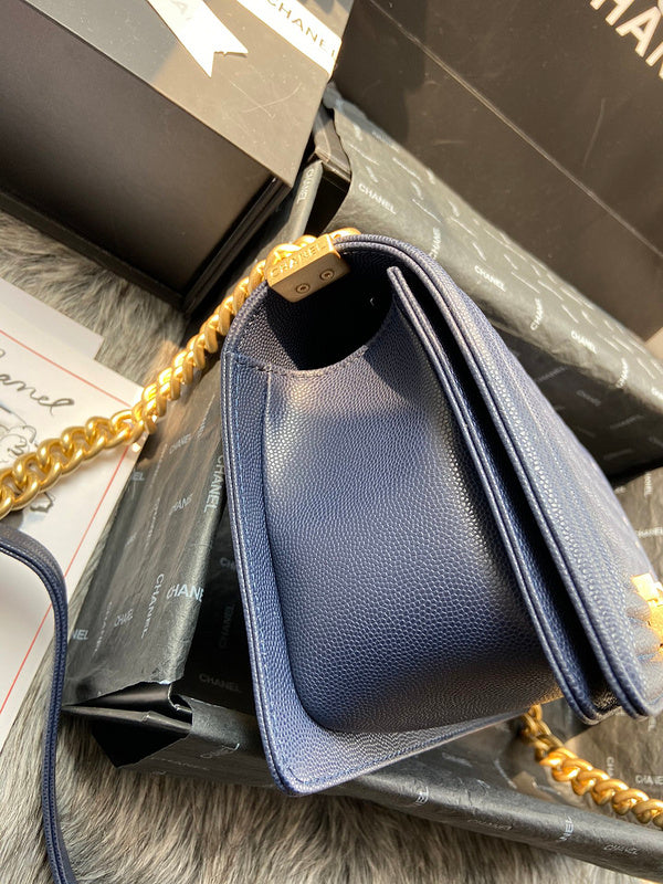  handbag, mid everyday style, image 5