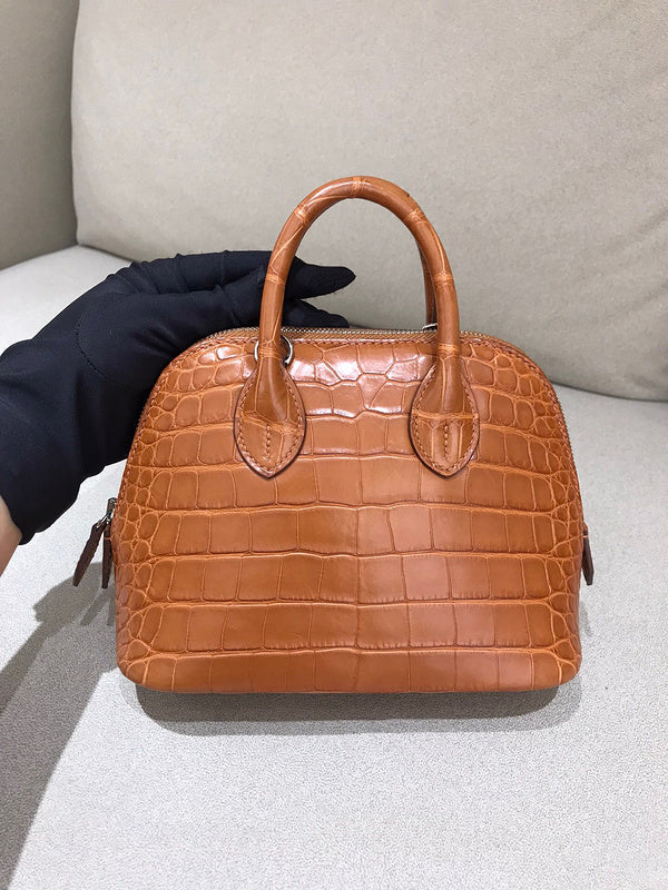 Sleek bag women's premium everyday handbag